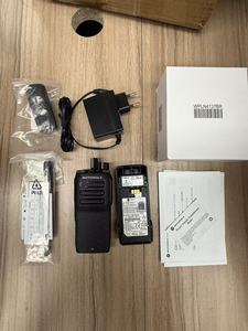 Radio Bidireccional Digital DMR Walkie Talkie Motorola R2 MOTOTRBO Original, UHF VHF, Repuesto, Largo Alcance de 1-5 km, Batería, IP55 Resistente al Agua - Product Image 2