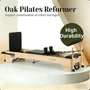 Reformer de Pilates pliable et réglable de haute qualité en bois d'érable et de chêne, avec tour - Product Image 4