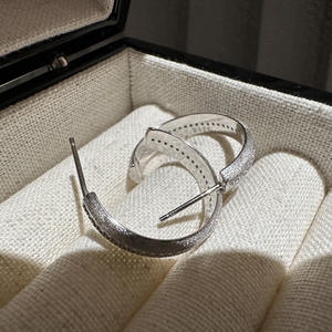 Wenchi S925 Pure Silver Vintage Niche Design French Elegant Micro Inlaid Zircon C-Shaped <b>Earrings</b> Brushed Curved Fine <b>Cuff</b> China - Product Image 5