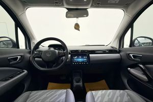 Modèle Zero Run Leapmotor T03 2025 403 Comfort Edition Année de production décembre 2024 Kilomètres 8000 Volant à gauche - Product Image 4