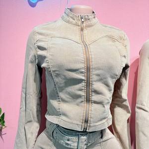 2026 Neue Damen 2-Teilige Sets Denim-Shorts-Set mit Langarm-Oberteil und Stretch-Shorts mit Gürtel - Product Image 6