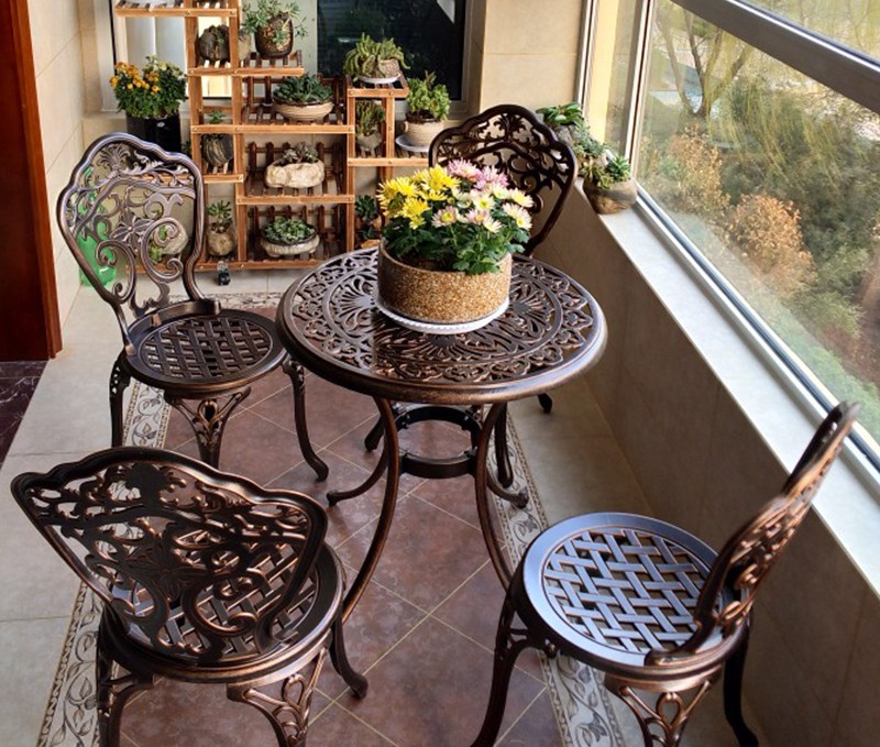 Orchid Chair + 68cm Phoenix Table
