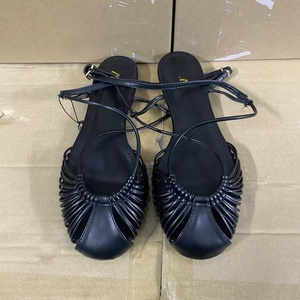 Sandalias Planas con Tira al Tobillo para <span class=keywords><strong>Mujer</strong></span>, Efecto Metálico Dorado, Punta Redonda, Diseño Abierto - Product Image 2