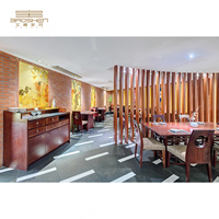 Canapé de restaurant moderne en bois massif de luxe léger, table et chaises de café avec options personnalisées