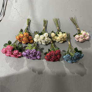 ดอกกุหลาบประดิษฐ์ยี่ซวน 11 หัว ดอกไม้ผ้าไหมสำหรับตกแต่งงานแต่งงาน - Product Image 2
