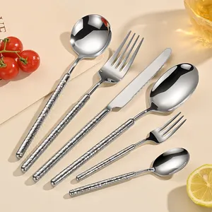 Lüks çatal bıçak ve kaşık gümüş Set altın paslanmaz çelik restoran düğün 6 adet Metal parti sofra takımı setleri