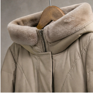 Cappotto in <span class=keywords><strong>Pelle</strong></span> con Cappuccio e Imbottitura in Piuma per Donna, Giacca Lunga con Cintura in Vita e Bordo in Pelliccia di Visone - Product Image 4
