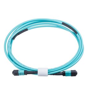 Câble de brassage MTP MPO vers LC personnalisé, 8, 12, 24 fibres, polarité Type B, câble de dérivation fibre optique LSZH, fabricant OEM ODM - Product Image 1