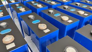 Système de conteneur ESS tout-en-un avec batterie de stockage d'énergie commerciale LiFePO4 1 MW et onduleur - Product Image 5