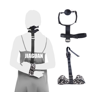 Set <span class=keywords><strong>di</strong></span> giocattoli sessuali per adulti <span class=keywords><strong>di</strong></span> coppia leopardata con stampa Bondage, tra cui manette e imbracatura per uomini e donne - Product Image 3
