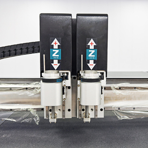 Machine <span class=keywords><strong>de</strong></span> découpe vibrante CNC pour l'isolation en <span class=keywords><strong>laine</strong></span> <span class=keywords><strong>de</strong></span> <span class=keywords><strong>verre</strong></span>, machine <span class=keywords><strong>de</strong></span> découpe pour l'isolation acoustique, machine <span class=keywords><strong>de</strong></span> découpe pour feutre - Product Image 3