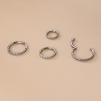 G23/F136 cincin hidung tusukan emas 18K, cincin baja tahan karat sisipan emas zirkon tertutup