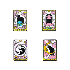 Fabricante profesional barato artesanías de Metal <span class=keywords><strong>Tarot</strong></span> esmalte Pin insignia tarjeta gatos <span class=keywords><strong>sol</strong></span> <span class=keywords><strong>mundo</strong></span> suave solapa Pin - Product Image 3