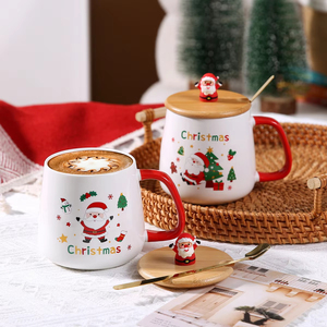 Dễ thương Santa Claus và Cây giáng sinh thiết kế gốm <span class=keywords><strong>Mug</strong></span> với nắp và muỗng cổ điển xuyên biên giới nước cup quà tặng cho các bên - Product Image 3