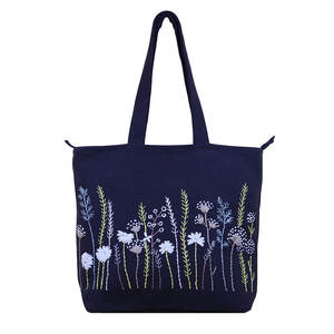 Bolsa de Mano Bordada Personalizada a Precio Económico, Bolsa de Compras Artesanal de Moda, de Fabricante Pakistaní, Nuevo Diseño de Bolsas Bordadas - Product Image 2