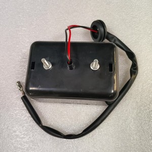 Feu arrière antibrouillard PrC7254 12V pour Land Rover Defender 1987-2006, remplacement et réparation, lumière halogène - Product Image 1