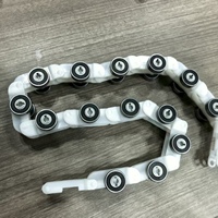 Chaîne à rouleaux (17 alvéoles) en acier à maillons en Y, chaîne inversée, pièces d'escalator, design moderne, fournisseur de pièces en plastique et métal pour escalators