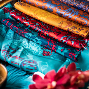 ชุดนอนผ้าไหมลาตินพิมพ์ลายระบายอากาศได้ผ้า120gsm ทนต่อรอยยับชุดนอนเวียดนามน้ำหนักเบา - Product Image 6