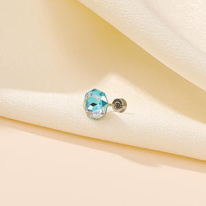 ต่างหูคริสตัลทรงแปดเหลี่ยมสีชมพูเงางามพิเศษ เกรด 5A+ ด้านหลังแบบแบน ไม่ก่อให้เกิดอาการแพ้ ทำจากไทเทเนียมทางการแพทย์ - Product Image 5