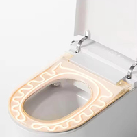 WC intelligent de luxe en céramique monobloc sur pied avec siège chauffant et bidet télécommandé pour projets hôteliers