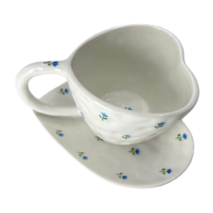 Korean Design Heart Shape 280ml Handmade Porcelain Coffee Cups and Saucer Set Love <b>Ceramic</b> <b>Mug</b> for Gift and Afternoon Tea - Product Image 3