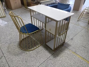 Tabouret de bar de luxe haut de gamme avec cadre en fer doré élégant pour hôtel, chambre, salon, salon de manucure, style voile de mariée - Product Image 6