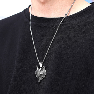 Collana <span class=keywords><strong>con</strong></span> <span class=keywords><strong>Ciondolo</strong></span> a Forma di Testa di <span class=keywords><strong>Lupo</strong></span> in Acciaio Inossidabile Dorato, Gioielleria alla Moda 2026 per Uomo - Product Image 3