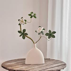 Fleurs d'azalées artificielles en soie blanche, haute simulation, décoratives pour la maison et accessoires de mariage - Product Image 1