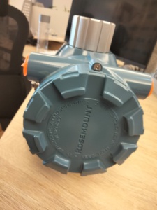 Medidor de Nivel por Radar 5900, Modelo 5900SPS2FI5R1A1-1A8SHH8A0-Q4Q8STQ7, Fahrenheit, Precisión de 0.5 mm, 9.0-17.5 VDC - Product Image 2