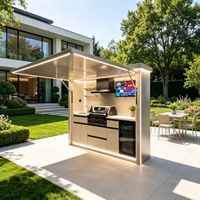 Îlot de cuisine extérieur moderne haut de gamme en acier inoxydable 304 résistant aux intempéries avec évier intégré, téléviseur intelligent, hotte aspirante et armoire à vin