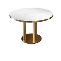 Ensemble de sièges de restaurant modernes en cuir, bois et métal, table à manger à motif marbré, chaises pour usage commercial
