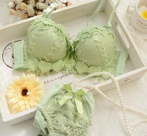 Ensemble Soutien-Gorge et Culotte Brodés en Dentelle de Haute Qualité pour Femme, Style Push-up Mignon à Armatures, Nœud Papillon Strass Sexy, Vente en Gros - Product Image 5