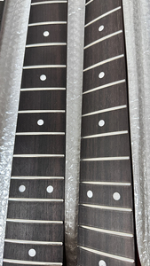 Manico per Chitarra Elettrica TL in Acero Tostato Scuro, Raggio 9,5 Pollici, Finitura Satinata, Scala 25,5 Pollici, 22 Tasti, con Tastiera in Palissandro - Product Image 6