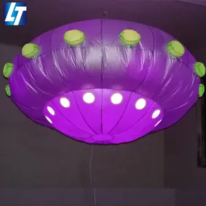 Pallone volante UFO gonfiabile alieno personalizzato per la pubblicità