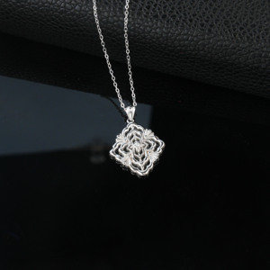 Collier en argent sterling S925 vintage baroque filigrané avec accent diamant, pendentif floral ajouré élégant pour femme, usage quotidien - Product Image 2