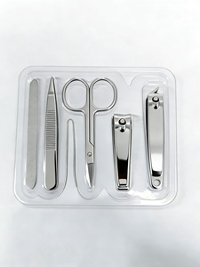 Kit de Manicura Travel&Home en Blister Transparente Compacto - Juego de Herramientas de Uñas Portátil Todo en Uno con Estuche para la Sección de Salud y Belleza - Product Image 2