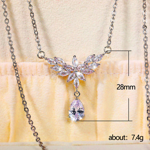 Collana con Ciondolo a Goccia di Pera per Donne, Gioielli Eleganti per Matrimoni e Cene - Product Image 5