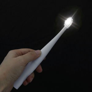 <span class=keywords><strong>Spazzolino</strong></span> da denti per bambini con luce LED bianca per illuminare la cavità orale, pulizia precisa e prevenzione della carie. - Product Image 2