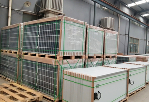 El mejor panel solar usado <span class=keywords><strong>de</strong></span> China 250W Paneles solares usados <span class=keywords><strong>de</strong></span> <span class=keywords><strong>segunda</strong></span> <span class=keywords><strong>mano</strong></span> Sistema <span class=keywords><strong>de</strong></span> panel solar reacondicionado barato para uso industrial - Product Image 2