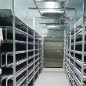 Cosmétiques, parfums et produits de soin de la peau : Chambre froide de congélation pour conteneurs - Product Image 2