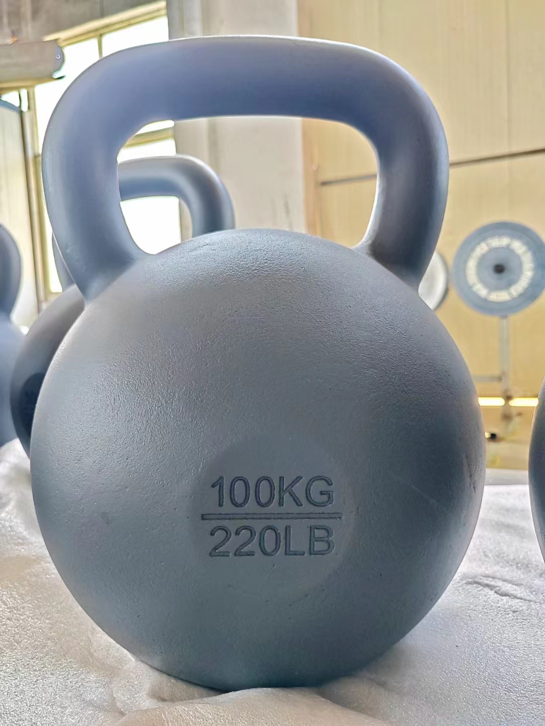重量鋳鉄ケトルベル56kg 80kg 100kg 108kgジムフィットネス