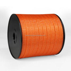 Bande <span class=keywords><strong>de</strong></span> clôture électrique plate conçue pour un contact plus sûr avec les animaux et une réduction des risques <span class=keywords><strong>de</strong></span> blessures par rapport aux fils fins - Product Image 3