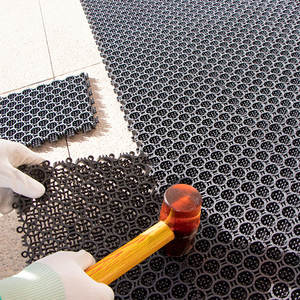 Azulejos de entrada de control de polvo antideslizantes modulares comerciales 200x200mm PVC/EVA personalizables lavables y con mechones - Product Image 6