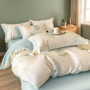 Super Soft White Microfiber <b>Silk</b> Jacquard Duvet Cover Set King Size Quilted Anti-Bacteria Four Seasons Cartoon Coral Fleece - Product Image 2