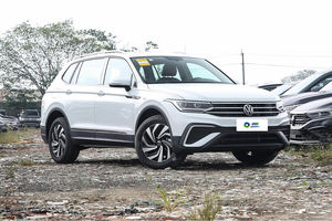 En stock Volkswagenn para <span class=keywords><strong>Tiguan</strong></span> L 2024 Pro 330tsi 5-Seat SUV 2,0 T Motores de gasolina Ofertas especiales en Intelligent Edition - Product Image 3