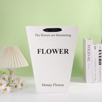 Maßgefertigte Blumen-Handtaschen, Valentinstag Trendige Florale Verpackungsmaterialien Großhandel, Neu Eingetroffene Exquisite Trapezförmige Geschenktüten