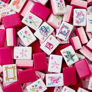Juego de Acrílico Rosa de Alta Calidad en Oferta con 160 Piezas de Diseño de Dulces, Fichas Americanas para Entusiastas del Mahjong - Product Image 1
