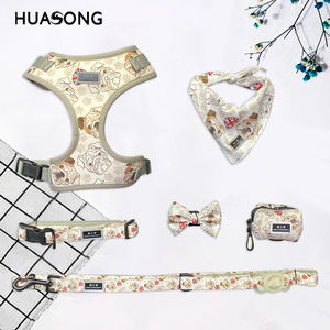 Yaka deri tasma sakinleştirici koni çivili parlayan köpek koşum sırt çantası kurtarma köpek için ağız koruyucusu altın zincir - Product Image 5