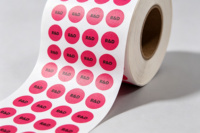 Etiquetas Adhesivas Redondas Rojas Brillantes de Primera Calidad OEM con Logotipo Personalizado para Brillo Labial, Embalaje de Regalos y Envases de Cosméticos