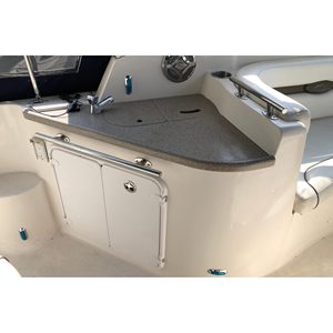 Lancha Usada de Lujo Rinker 260 Cruiser con Motor MerCruiser, 100 Galones, Profundidad de Calaje de 3.17 pies - Product Image 5